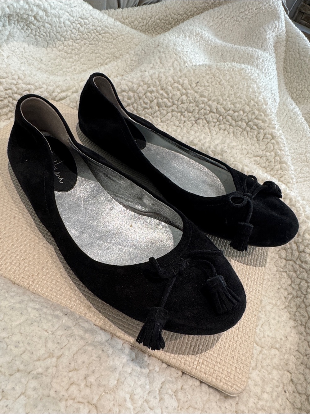 Cole Haan black suede ballet flats shoes bow nike technology